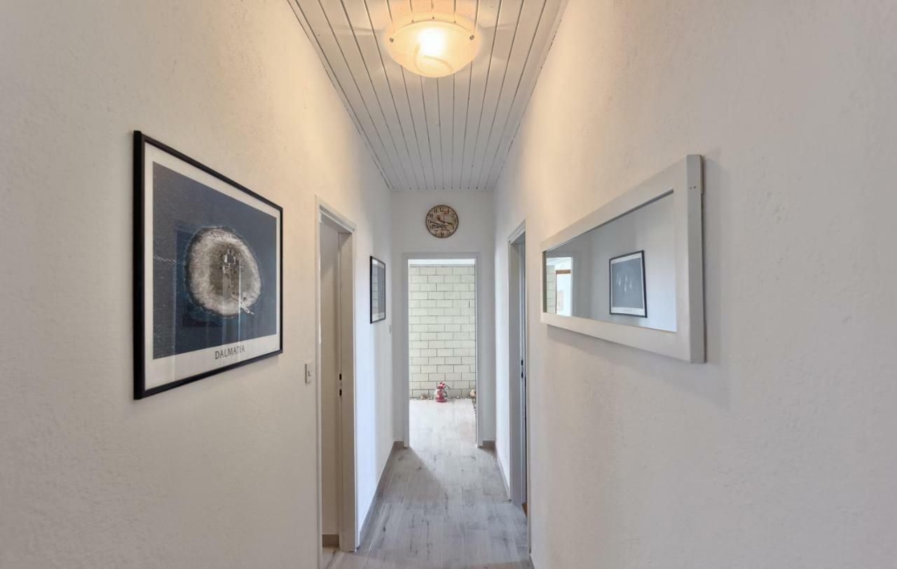 Lantana Apartment Бол Екстер'єр фото