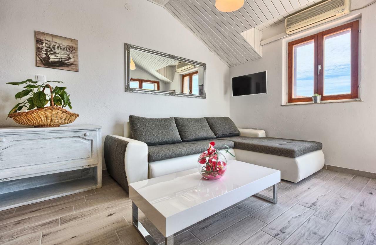 Lantana Apartment Бол Екстер'єр фото